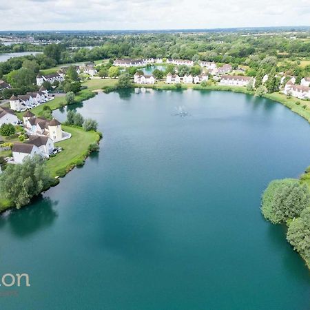Windrush Lake 65, Sunset Lodge - P 南塞尔尼 外观 照片